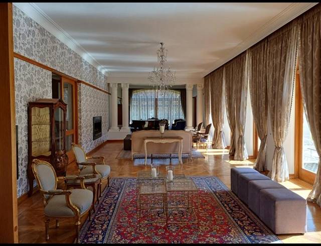 8 BEDROOM HOUSE FOR SALE IN MOOIKLOOF EQUESTRIAN ESTATE